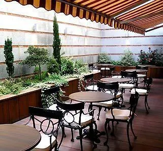 Aparthotel Santiago 4*