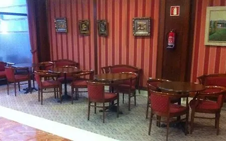 Aparthotel Santiago 3*