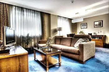 Santiago 4* بلباو